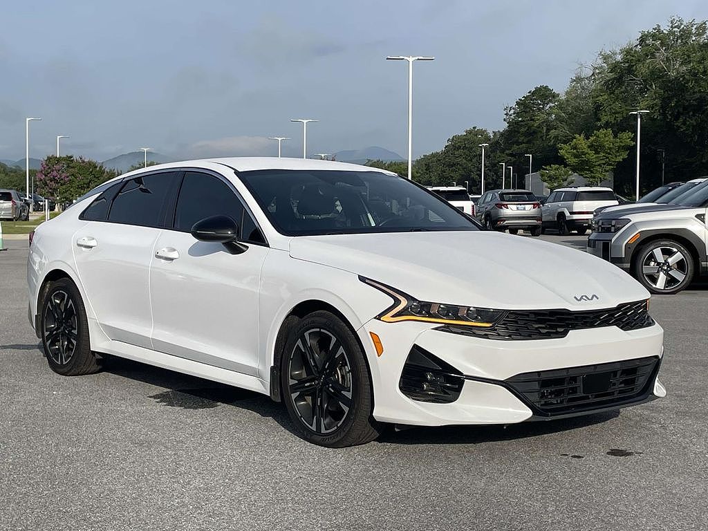 2024 Kia K5 GT-Line