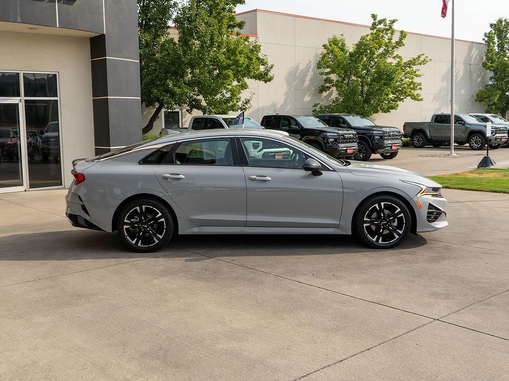 2024 Kia K5 GT-Line