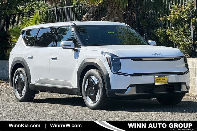 2026 Kia EV9 Light Long Range