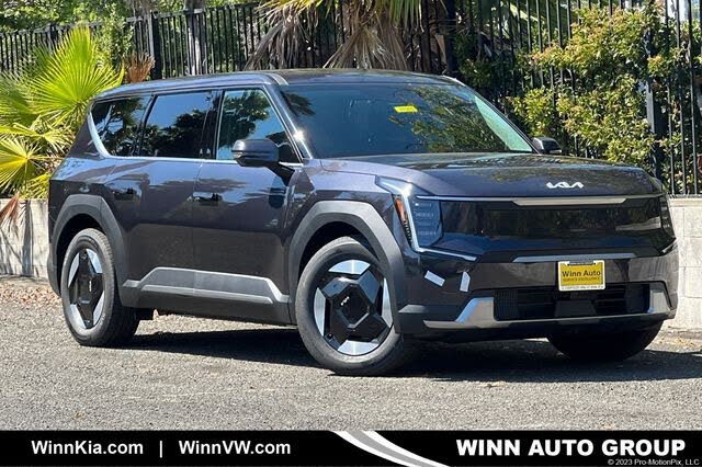 2026 Kia EV9 Light Long Range