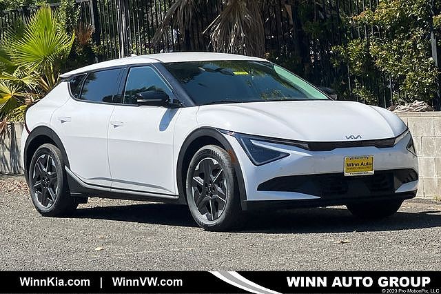 2026 Kia EV6 Wind