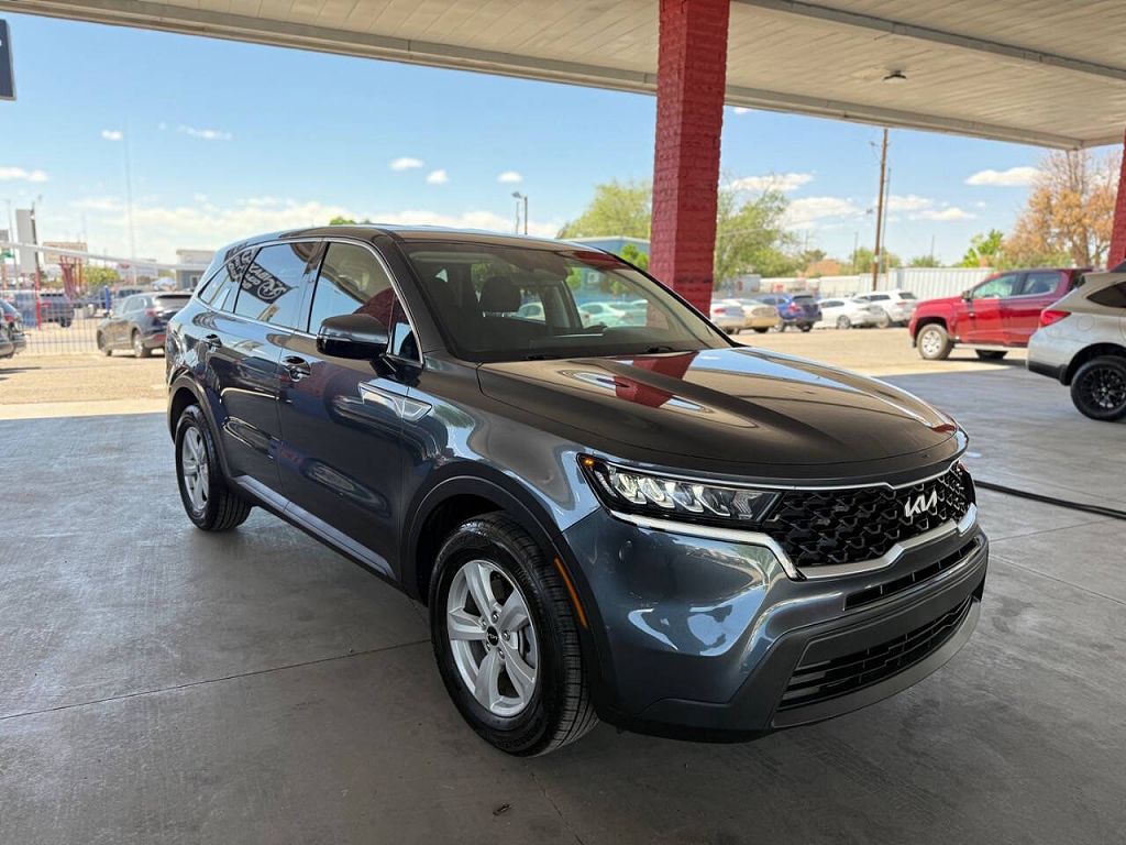 2023 Kia Sorento LX