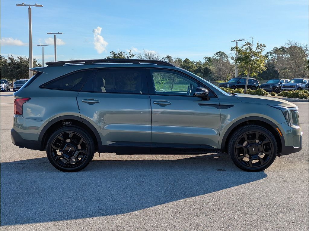 2024 Kia Sorento X-Line EX