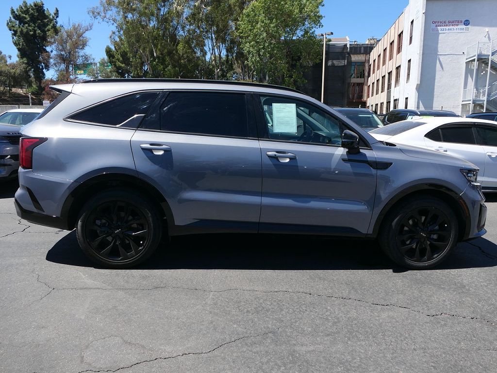 2023 Kia Sorento SX