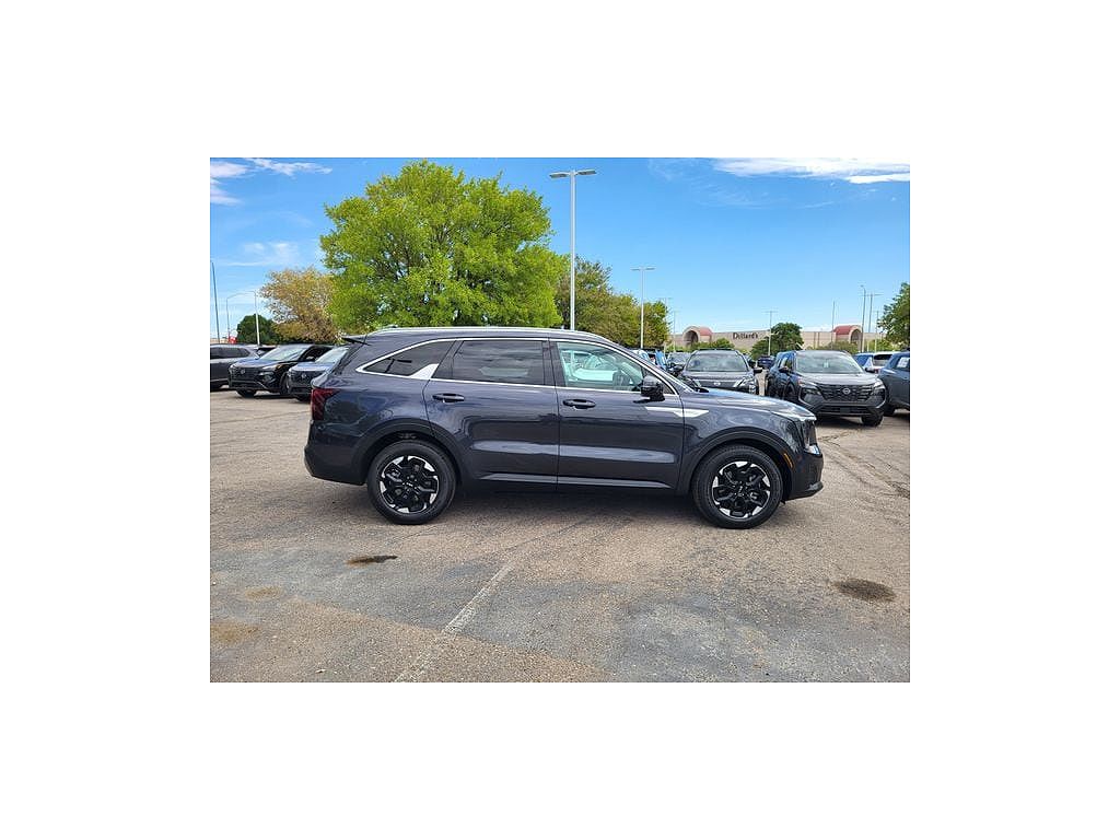 2025 Kia Sorento S