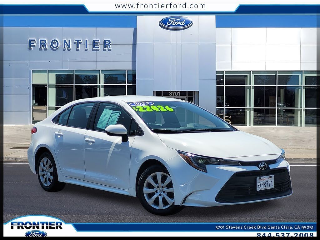 2025 Toyota Corolla LE