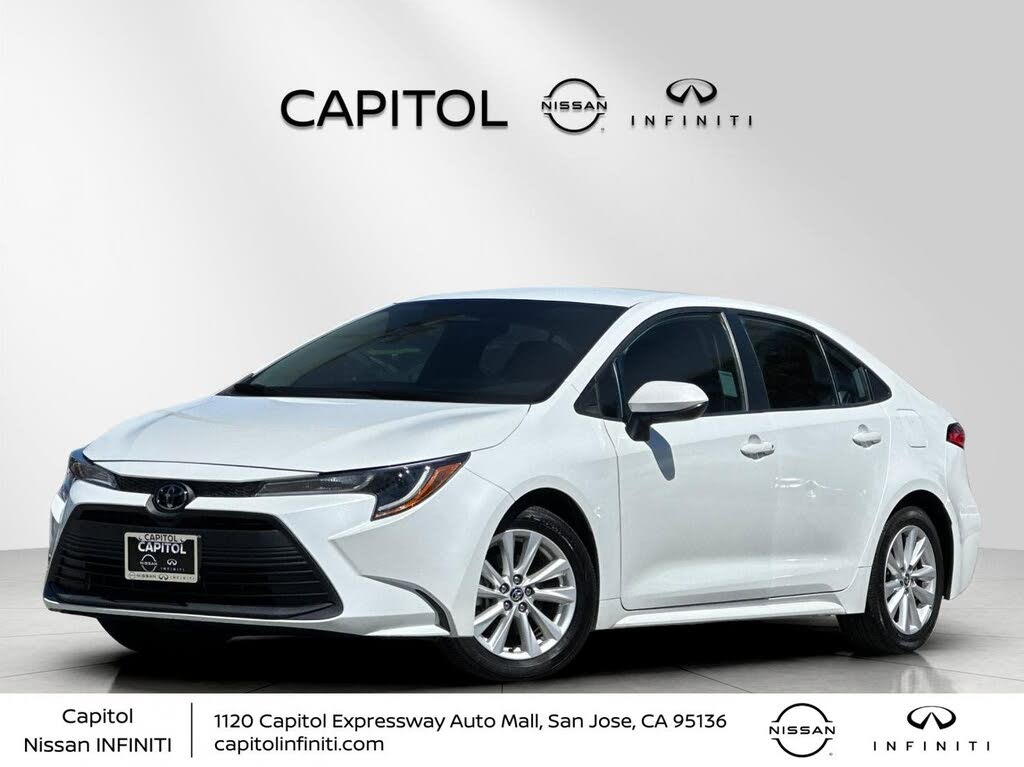 2024 Toyota Corolla LE listing photo