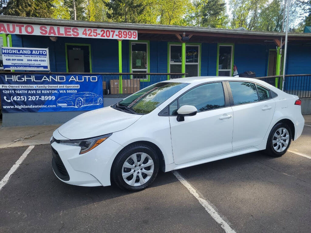 2024 Toyota Corolla LE