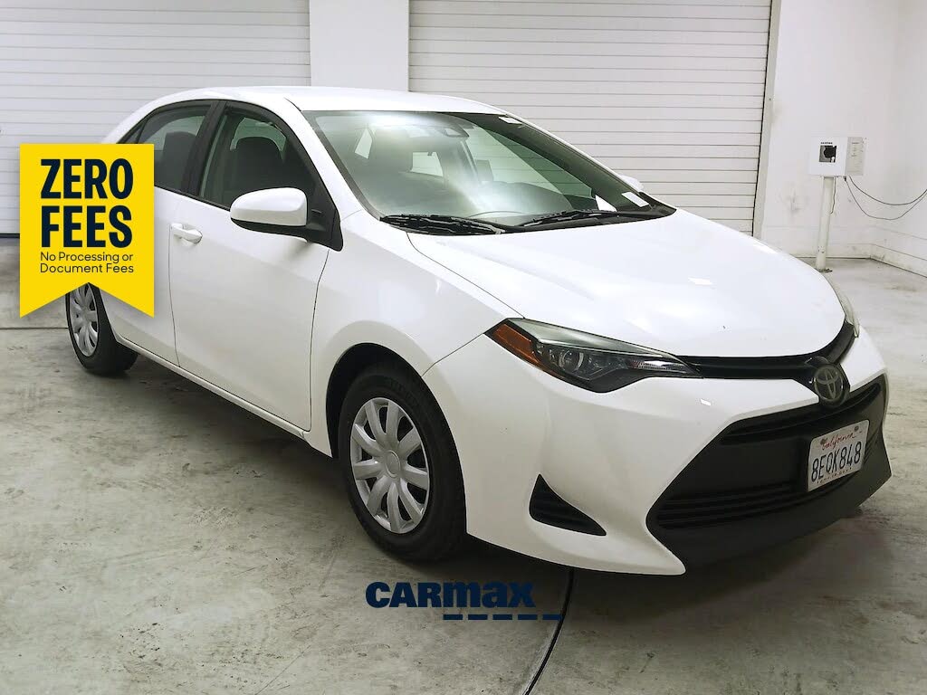 2018 XLE in White, 8,114 miles for sale in Murrieta, CA