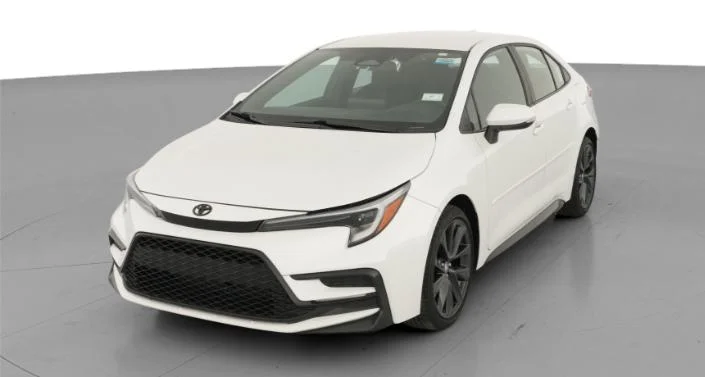 2023 SE in White, 10,988 miles for sale in Chicago, IL
