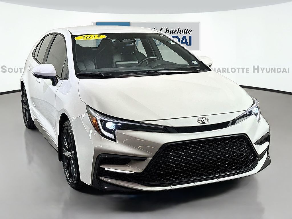 2025 Toyota Corolla SE