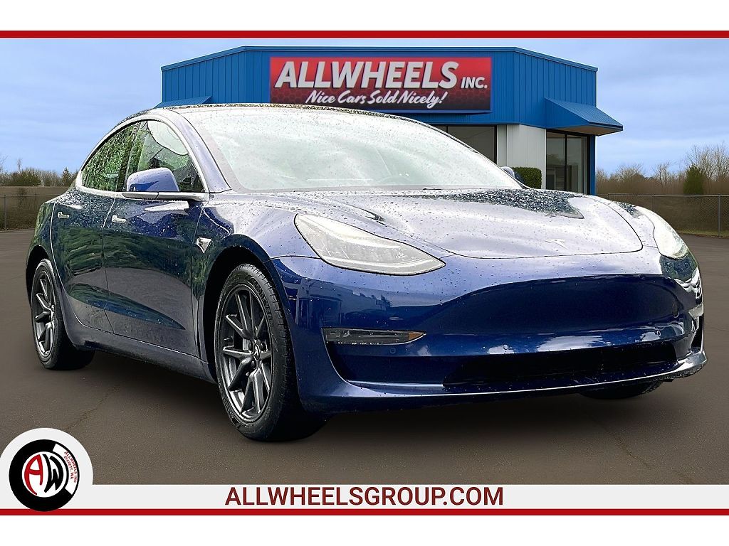 2018 Tesla Model 3 photo 1