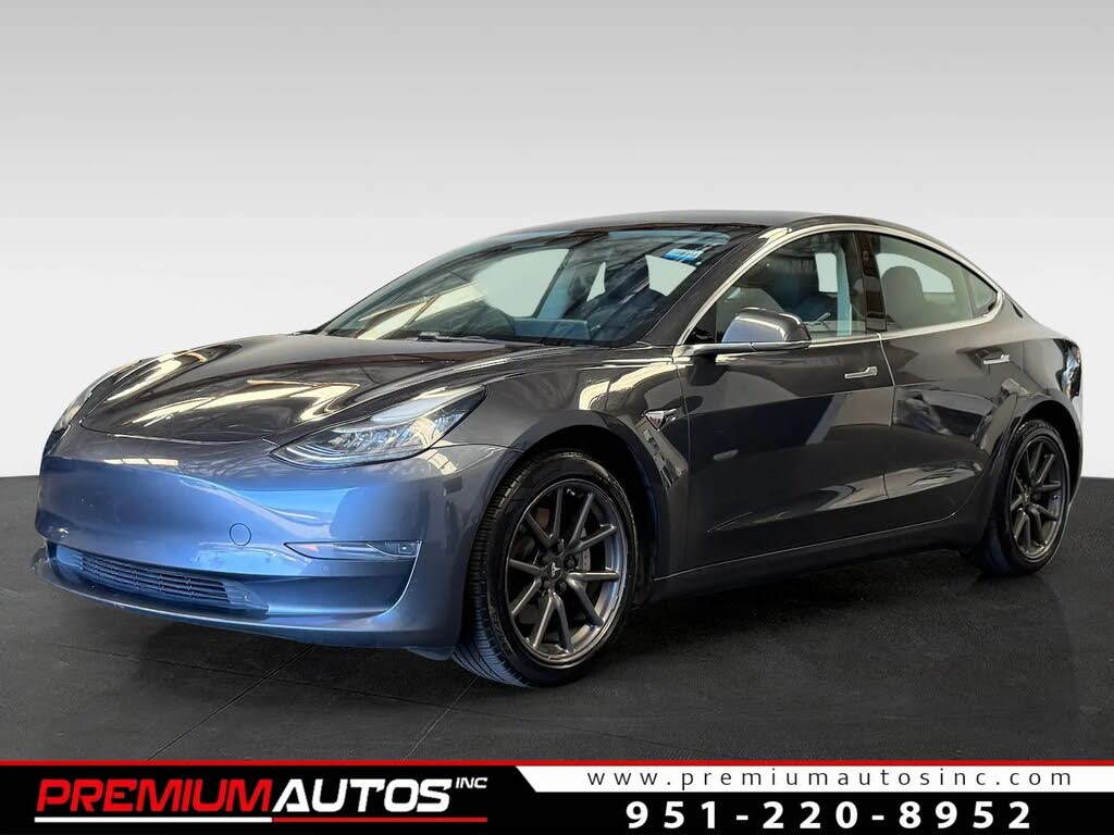 2019 Tesla Model 3 photo 1
