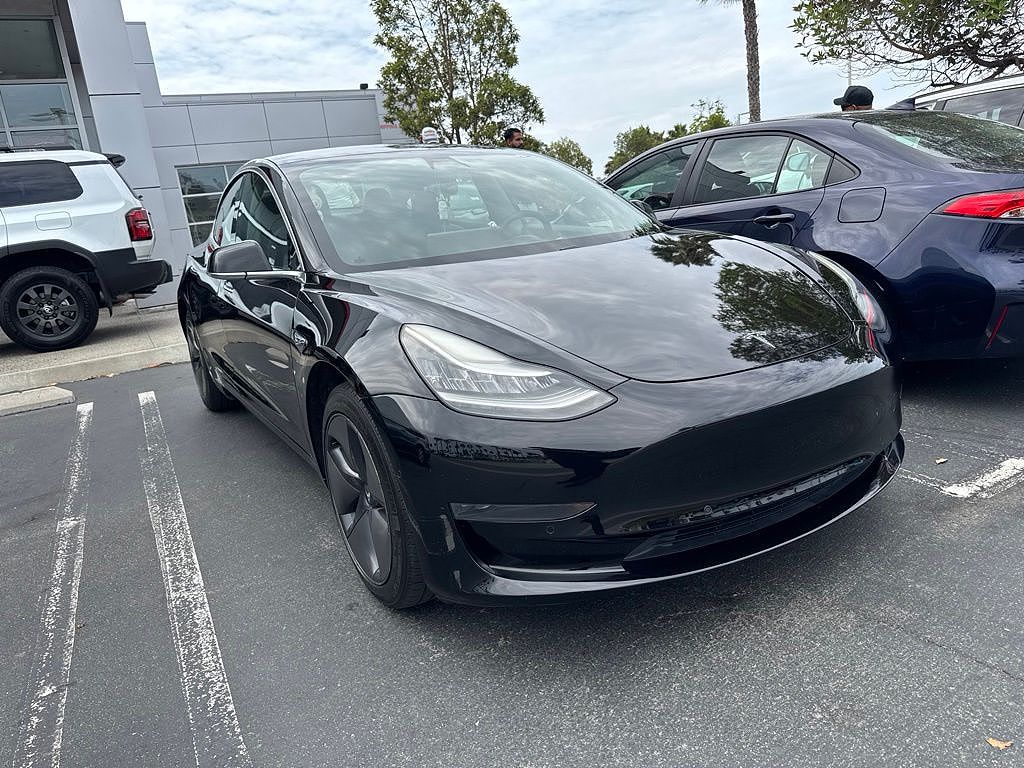 2020 Tesla Model 3 photo 1