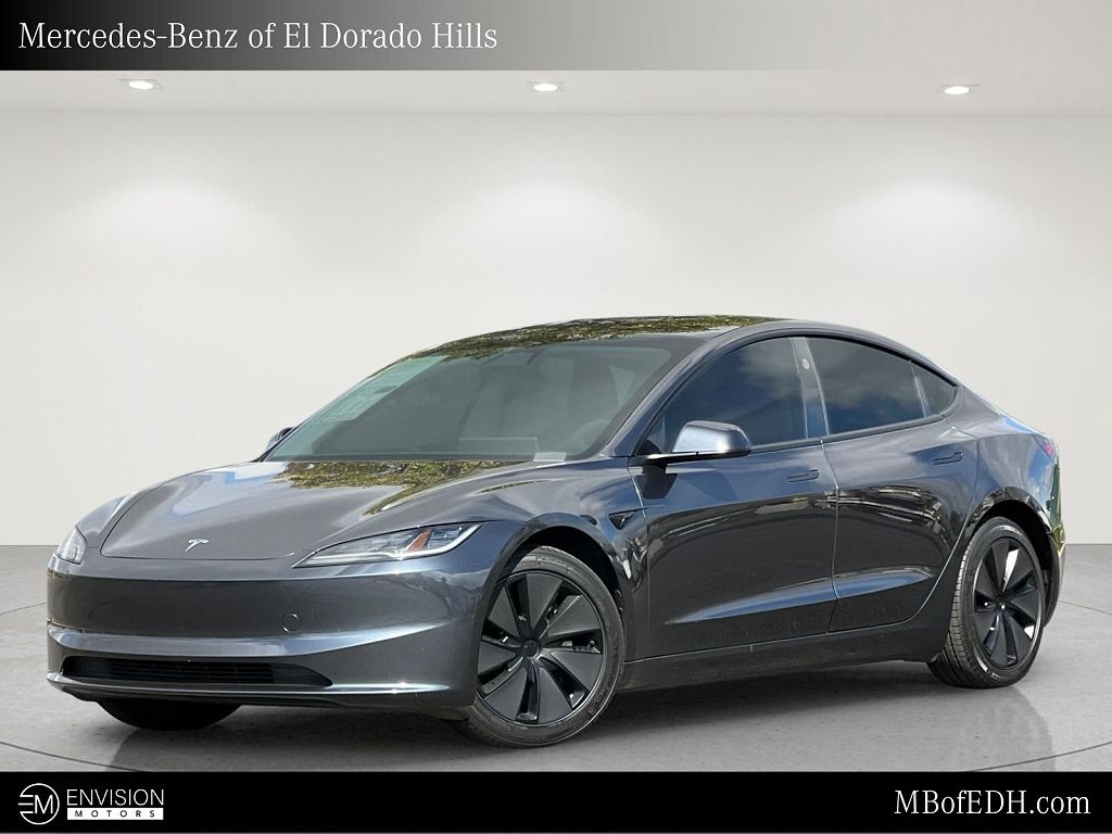 2024 Tesla Model 3 photo 1