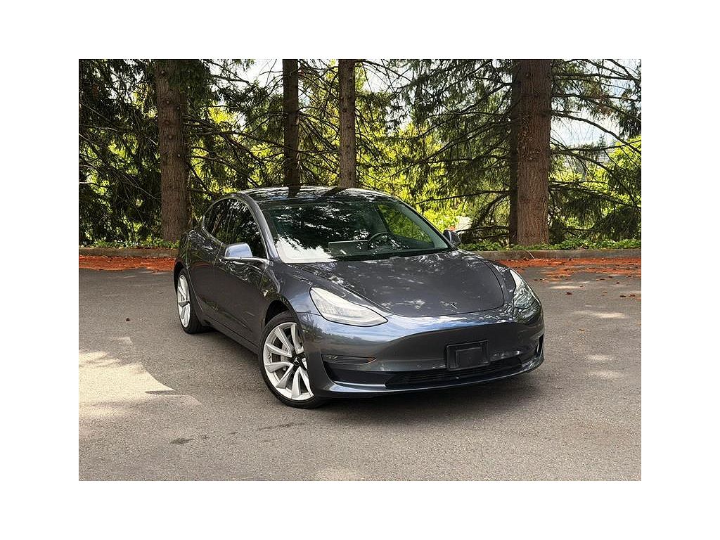 2018 Tesla Model 3 photo 1