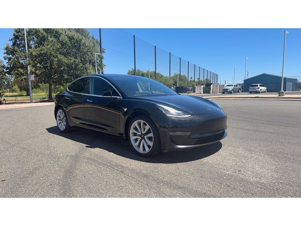 2019 Tesla Model 3 photo 1
