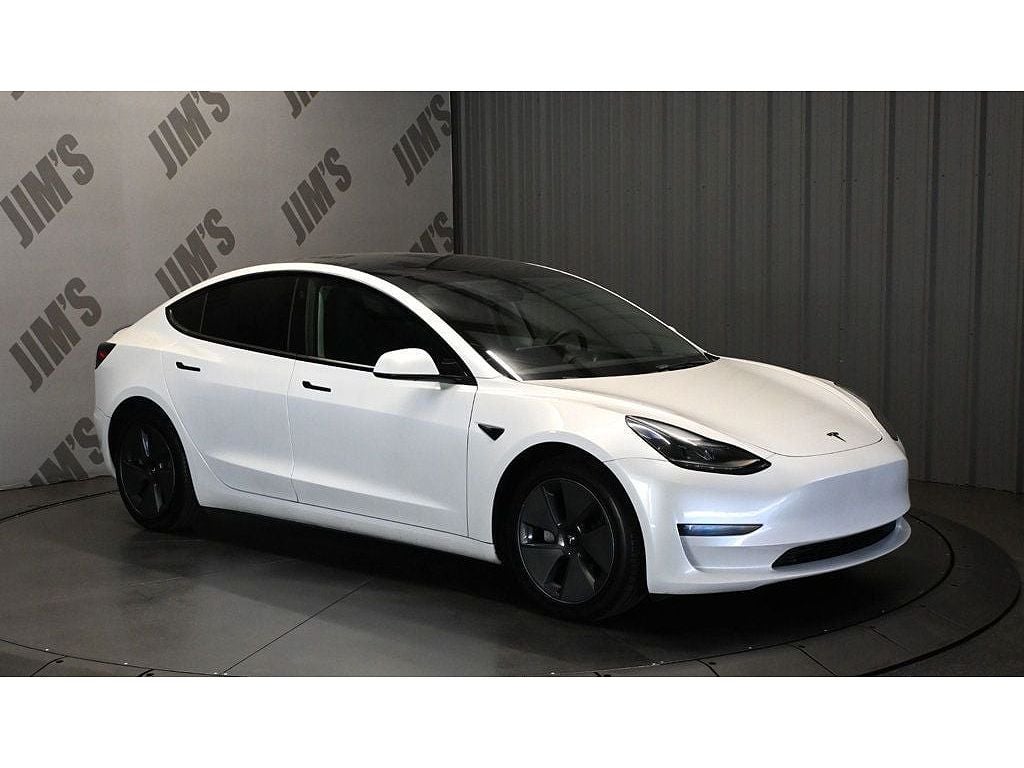 2023 Tesla Model 3 photo 1