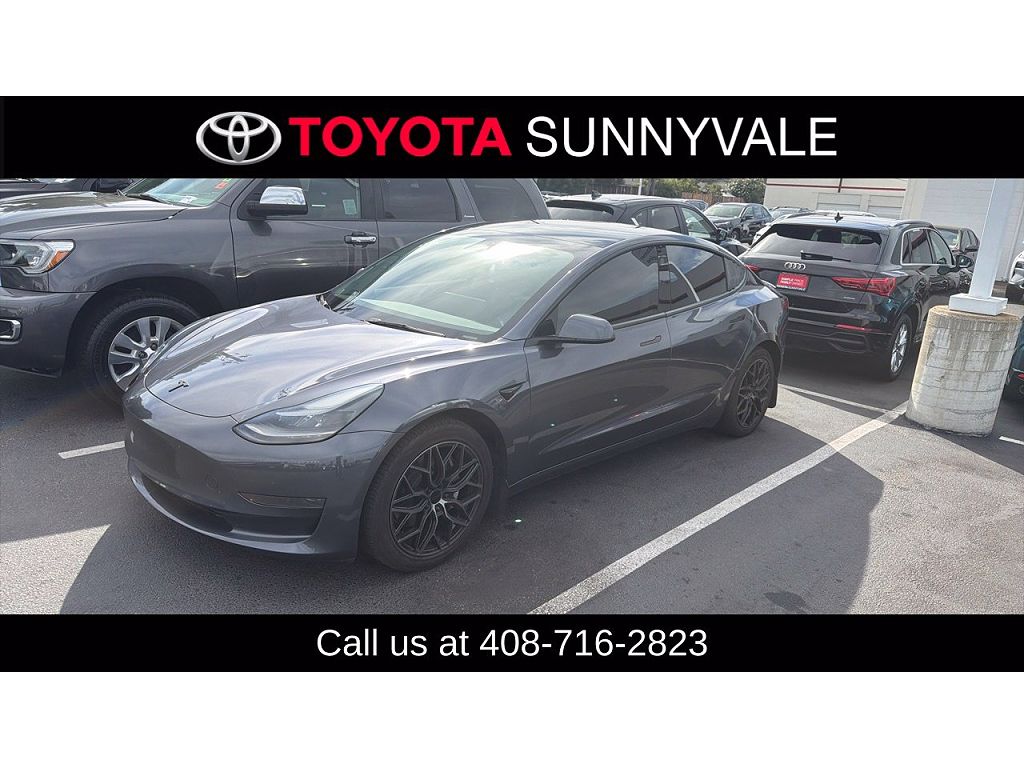 2023 Tesla Model 3 photo 1