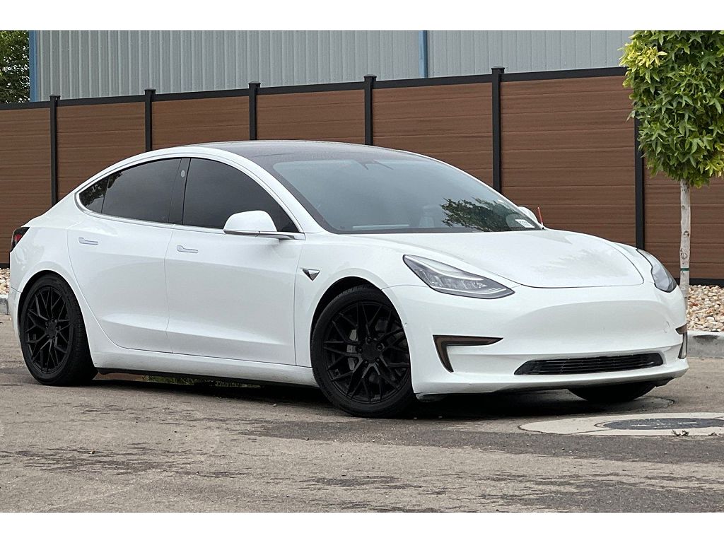 2020 Tesla Model 3 Standard Range Plus
