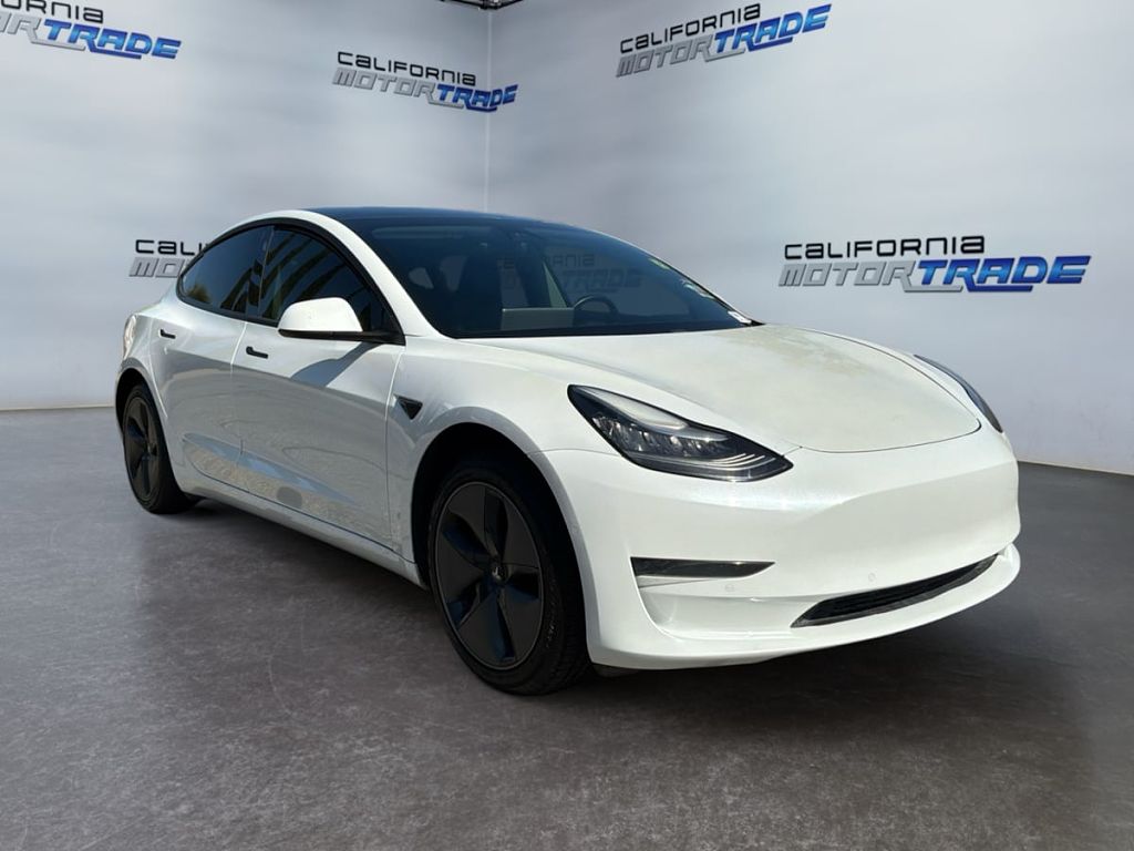 2020 Tesla Model 3 photo 1