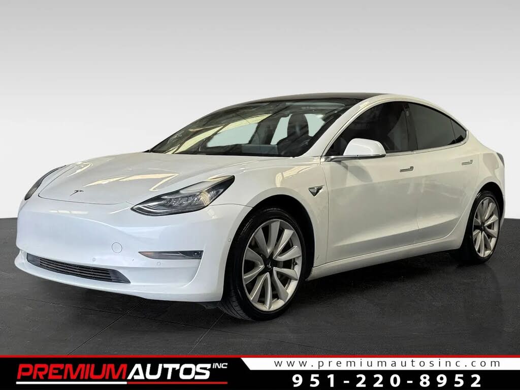 2020 Tesla Model 3 photo 1