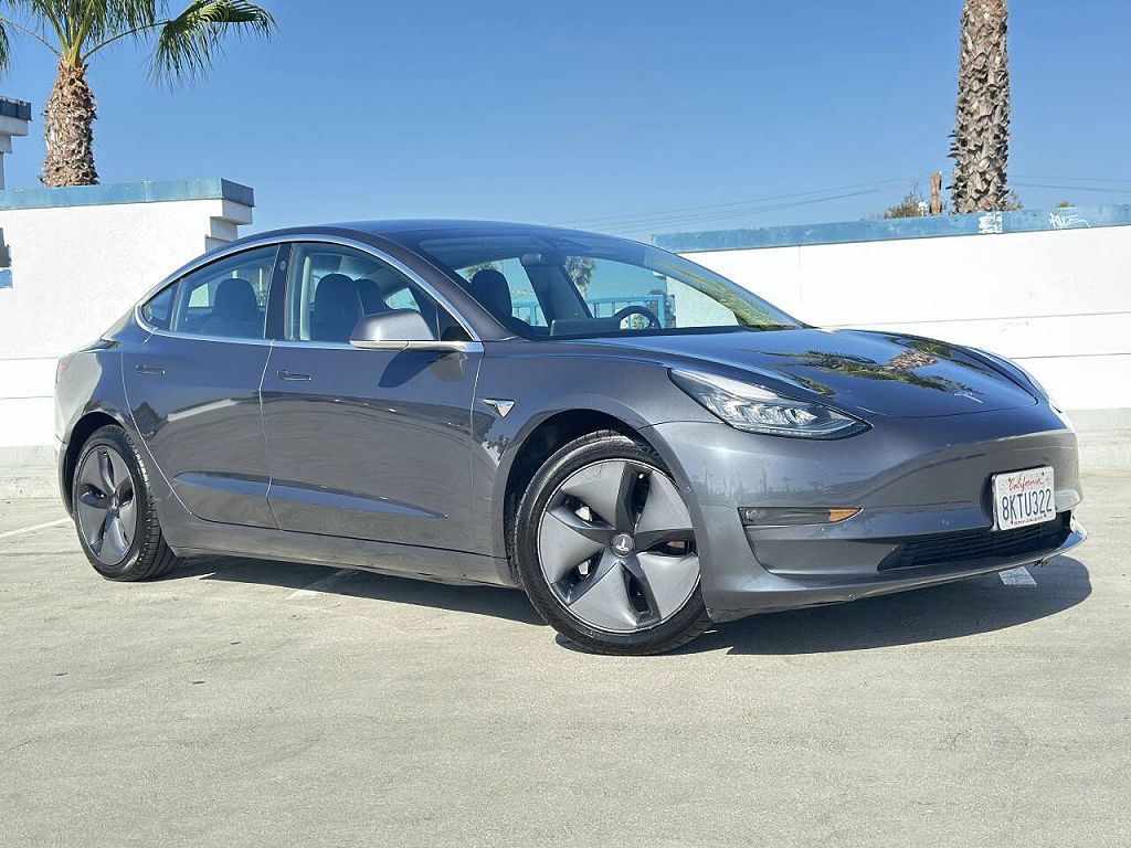 2019 Tesla Model 3 photo 1