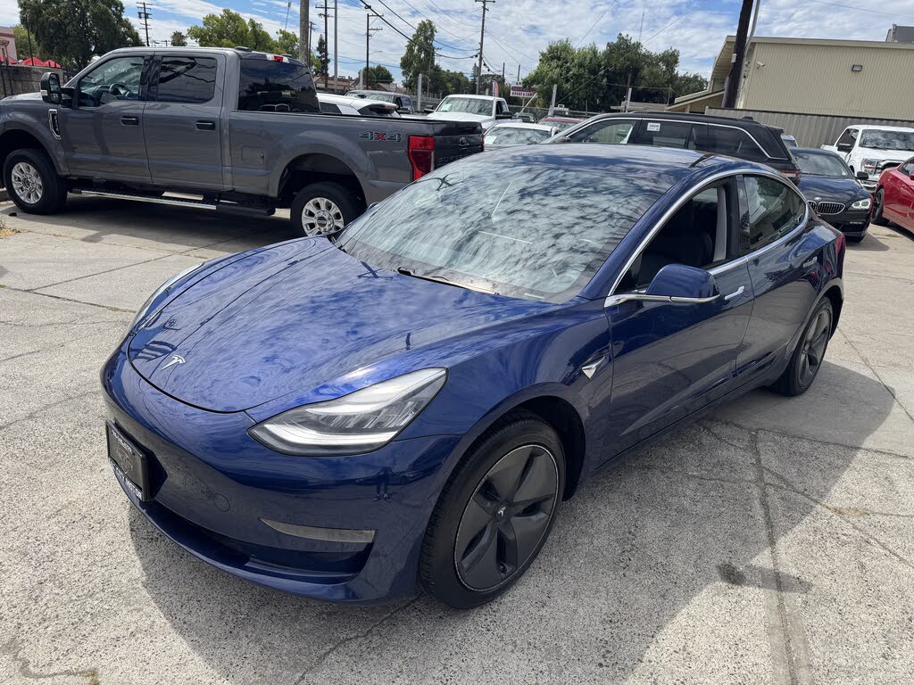 2019 Tesla Model 3 photo 1