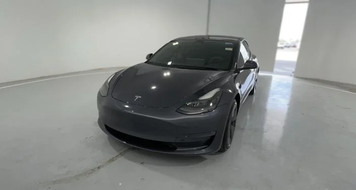 2023 Tesla Model 3 photo 1
