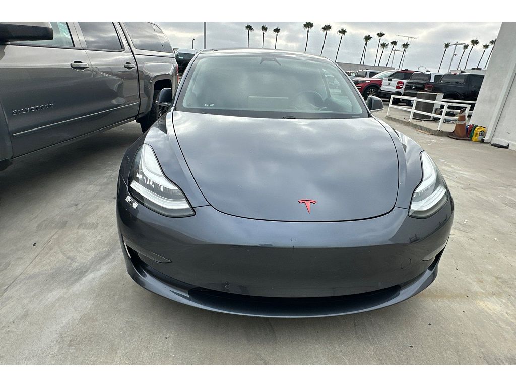 2020 Tesla Model 3 photo 1