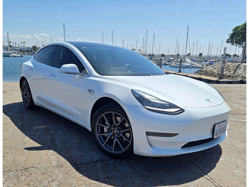 2020 Tesla Model 3 photo 1