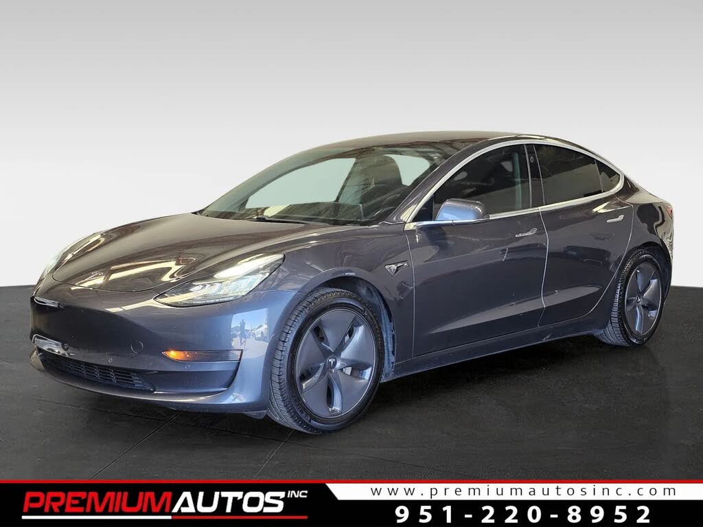 2019 Tesla Model 3 photo 1