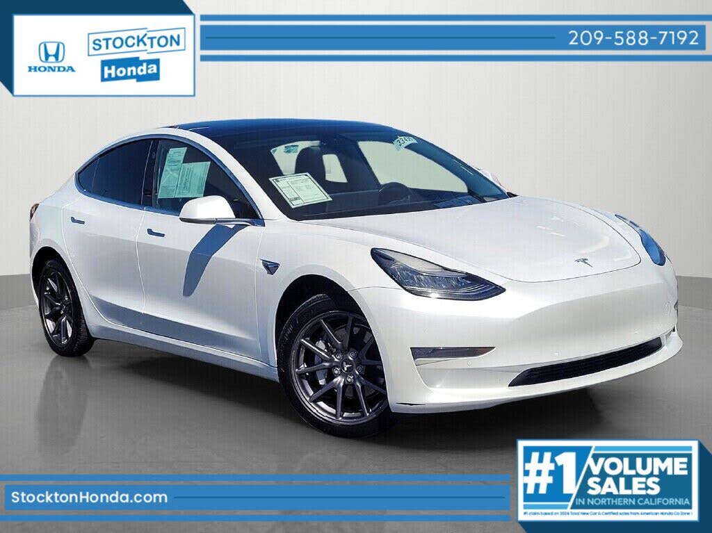 2018 Tesla Model 3 photo 1