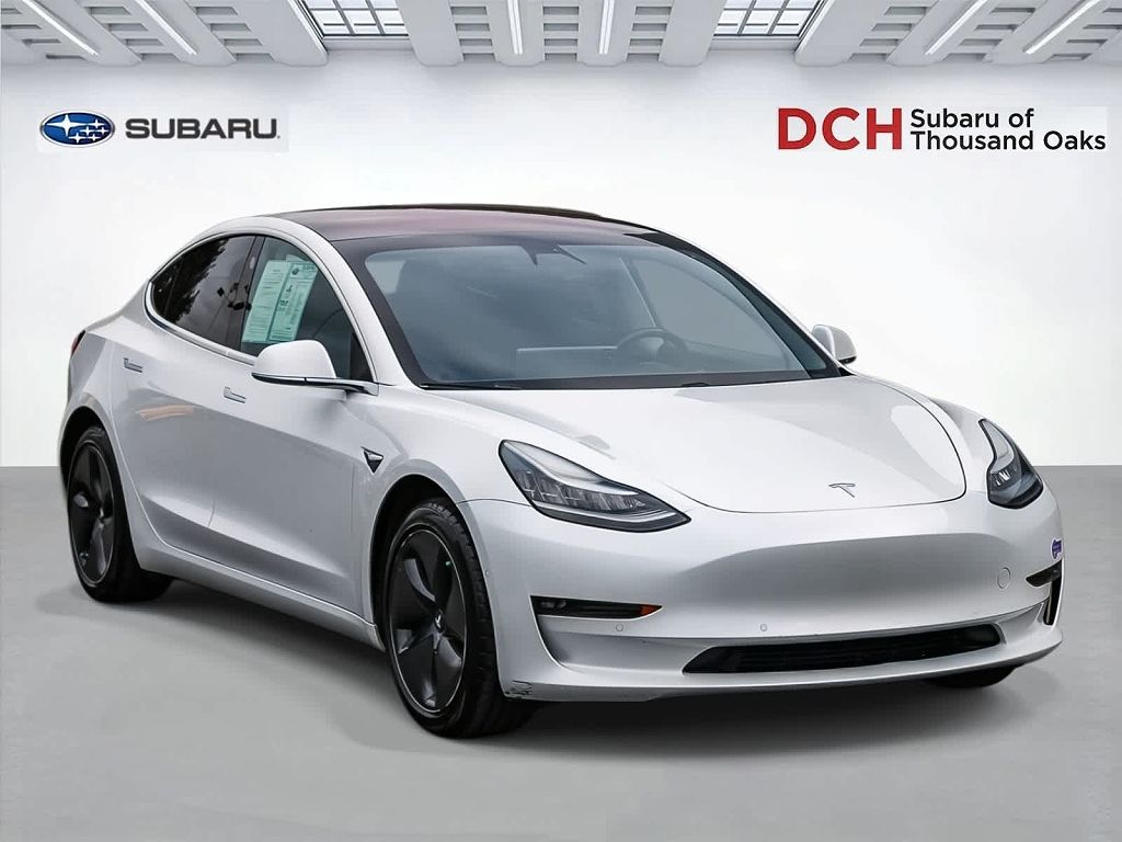 2018 Tesla Model 3 photo 1