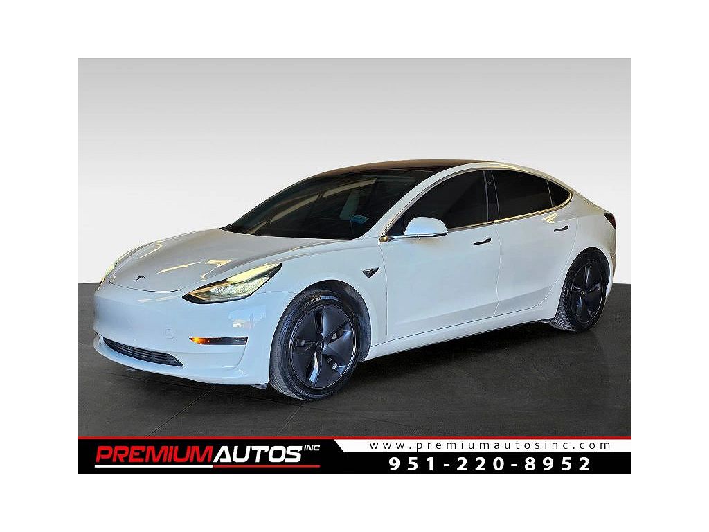 2020 Tesla Model 3 photo 1