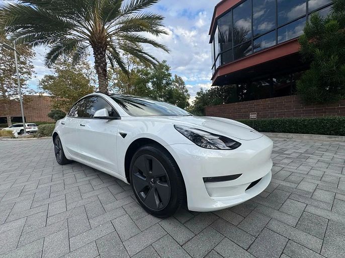 2021 Tesla Model 3 photo 1