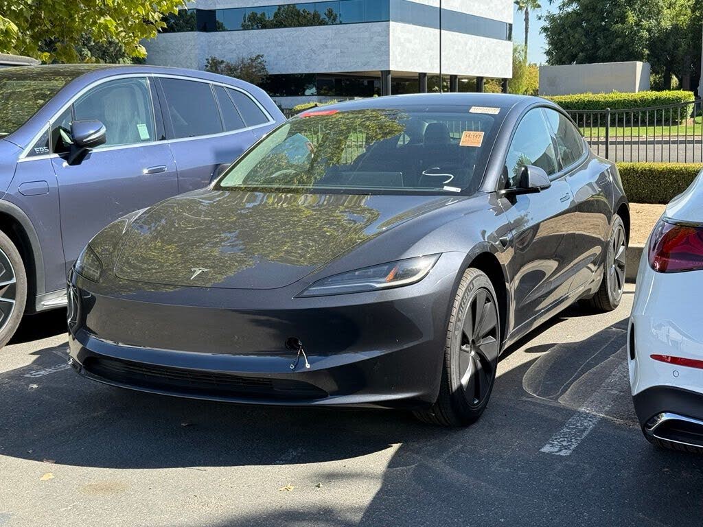 2025 Tesla Model 3 Long Range