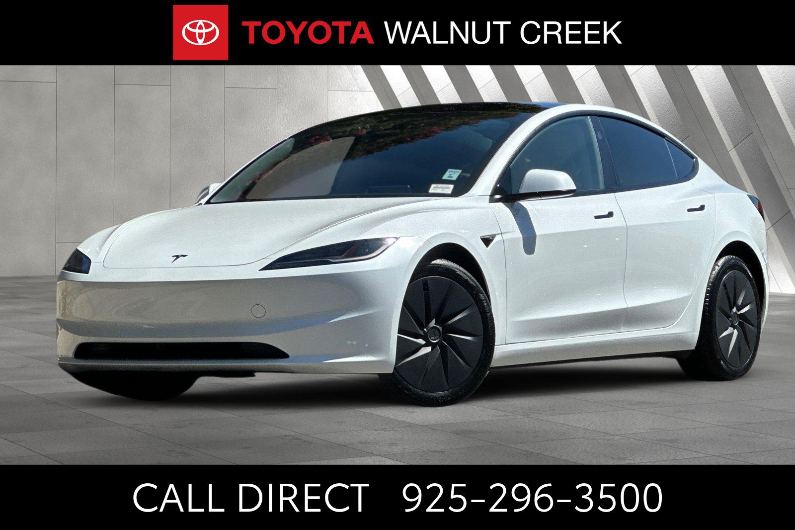 2025 Tesla Model 3 photo 1