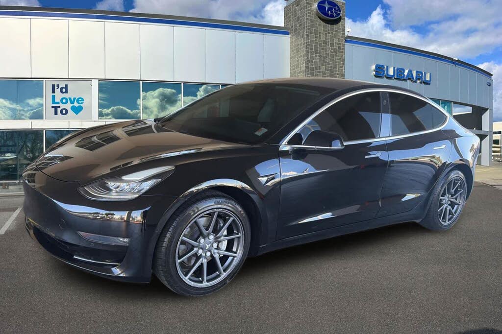 2019 Tesla Model 3 photo 1