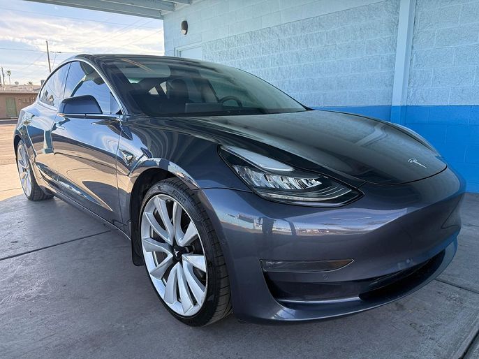 2020 Tesla Model 3 photo 2