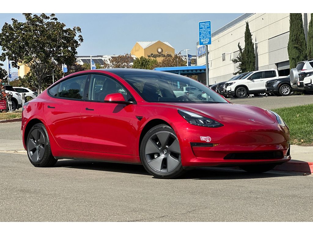 2023 Tesla Model 3 photo 1