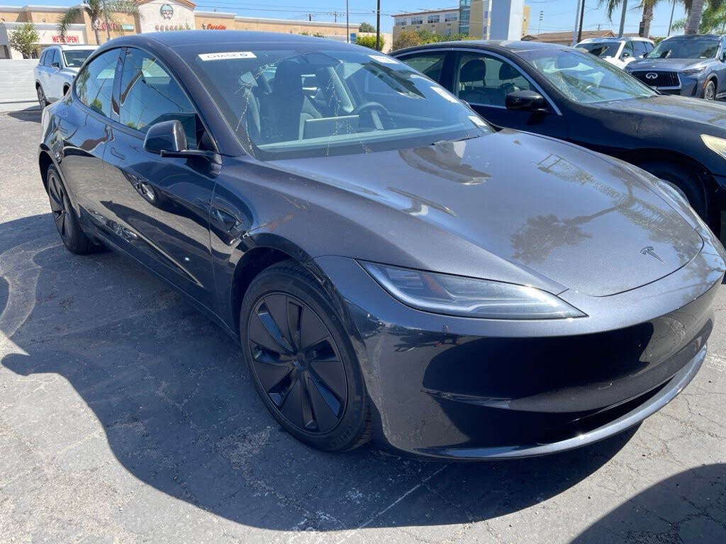 2026 Tesla Model 3 photo 1