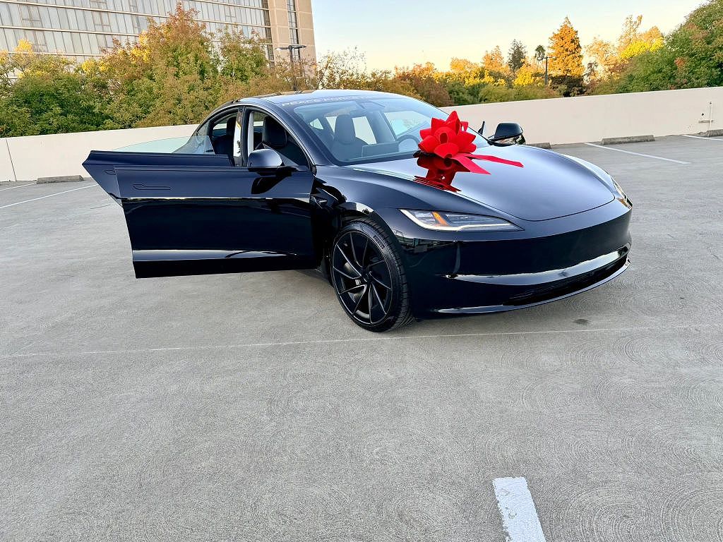 2026 Tesla Model 3 photo 1