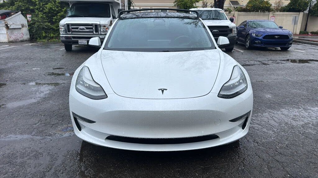 2019 Tesla Model 3 Mid Range