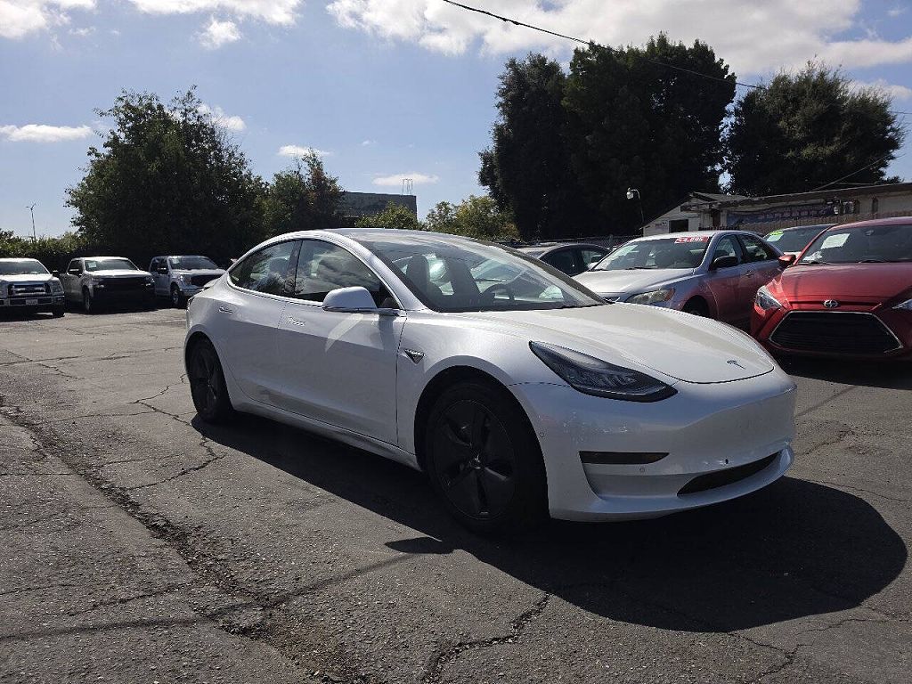 2020 Tesla Model 3 photo 1