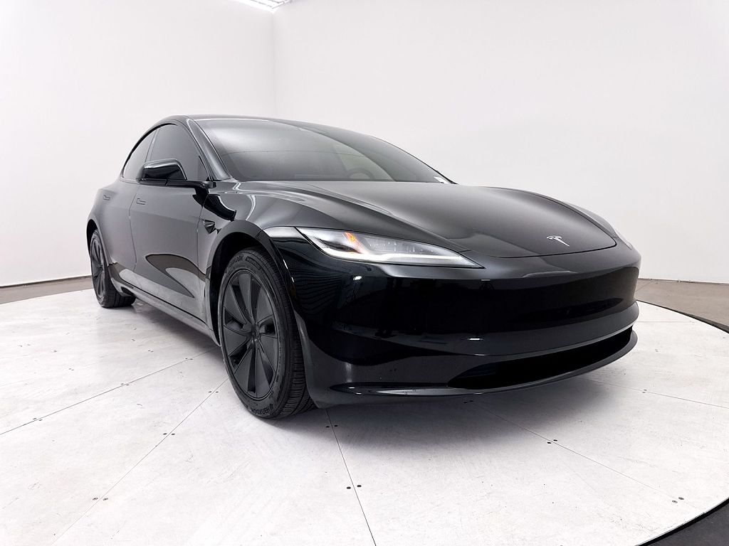 2025 Tesla Model 3 Long Range