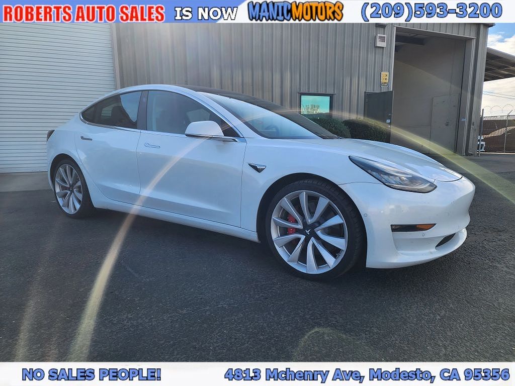2018 Tesla Model 3 photo 1