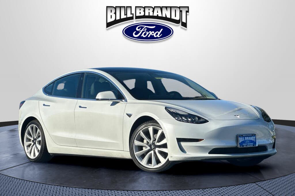 2020 Tesla Model 3 photo 1