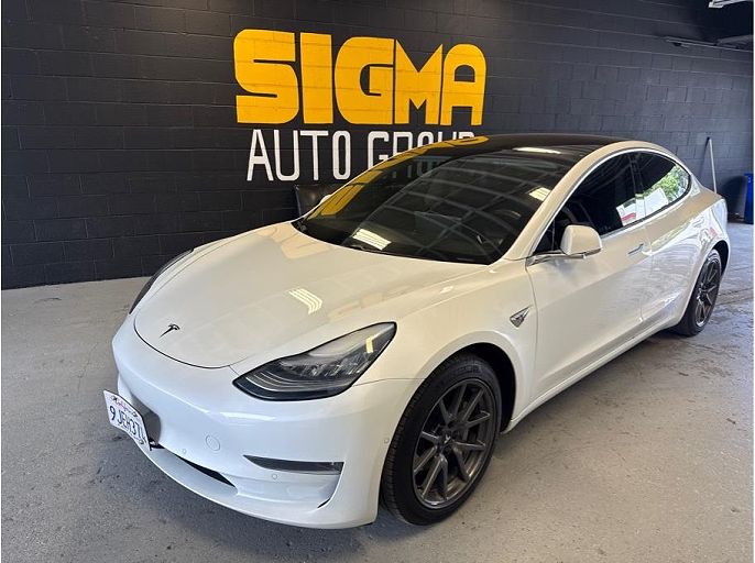 2019 Tesla Model 3 photo 1