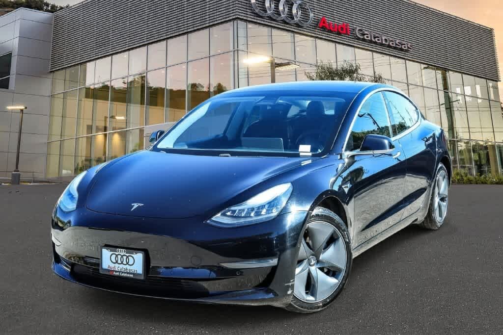 2020 Tesla Model 3 photo 1